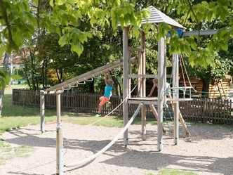 Spielplatz an der Schule